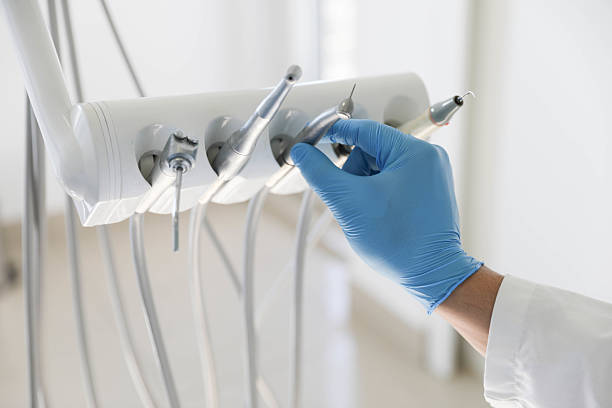 Professional Teeth Whitening technician working in Aurora, IL